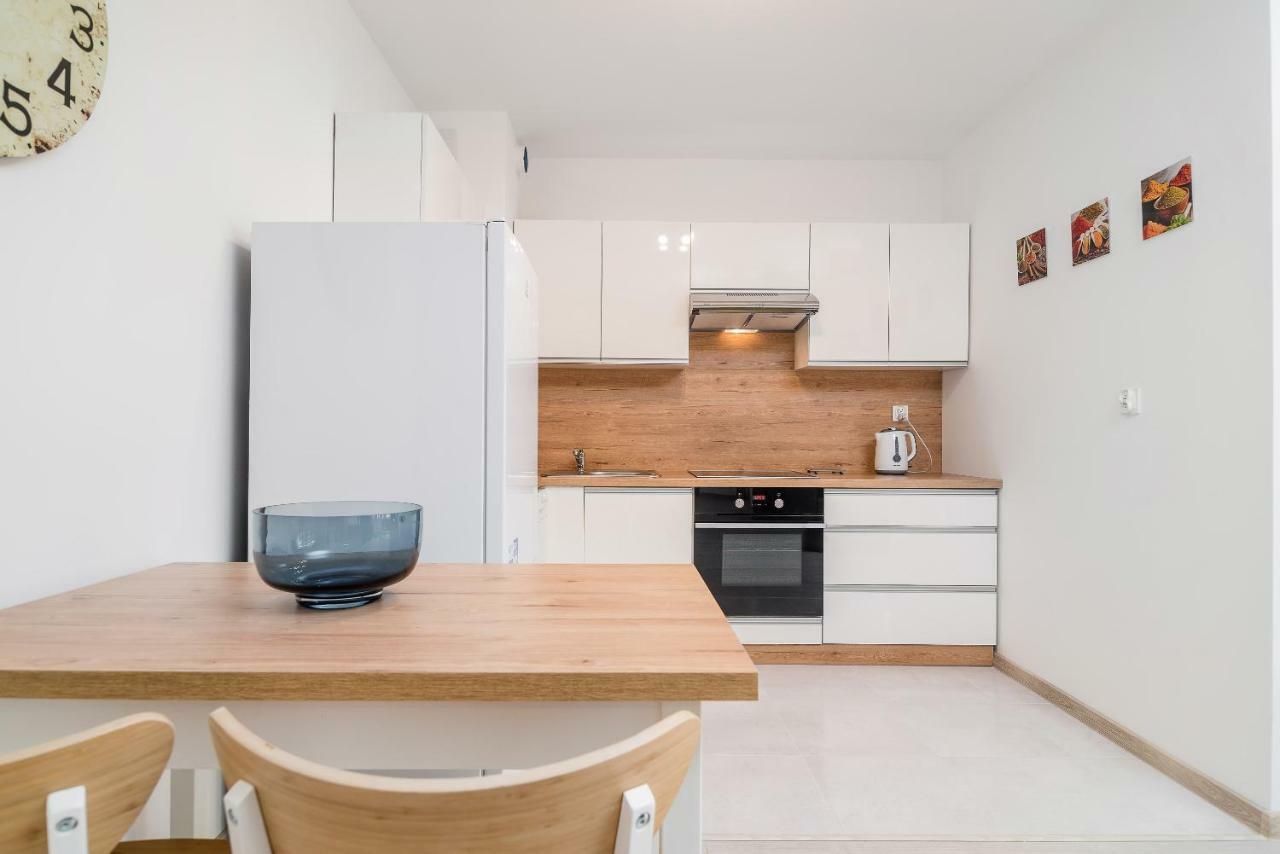 ורוצלב Exclusive Apartments Teczowa With Underground Parking By Noclegi Renters מראה חיצוני תמונה